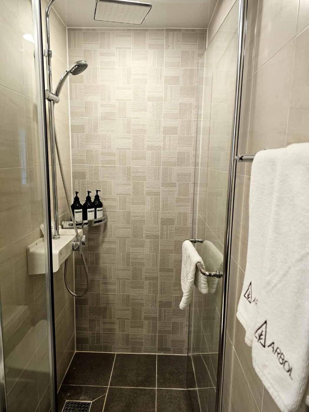 Raviens라비앙즈 Hotel Busan Ngoại thất bức ảnh